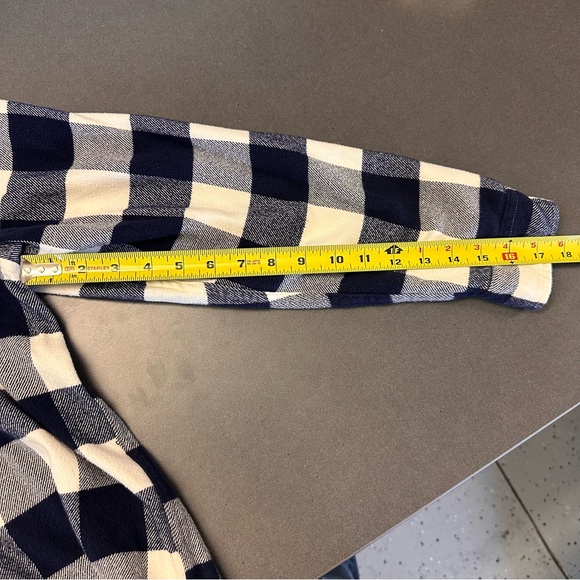LL Bean Navy Plaid Long Sleeve Soft Flannel Shirt 100% Organic Cotton 506162 W L - Picture 12 of 16